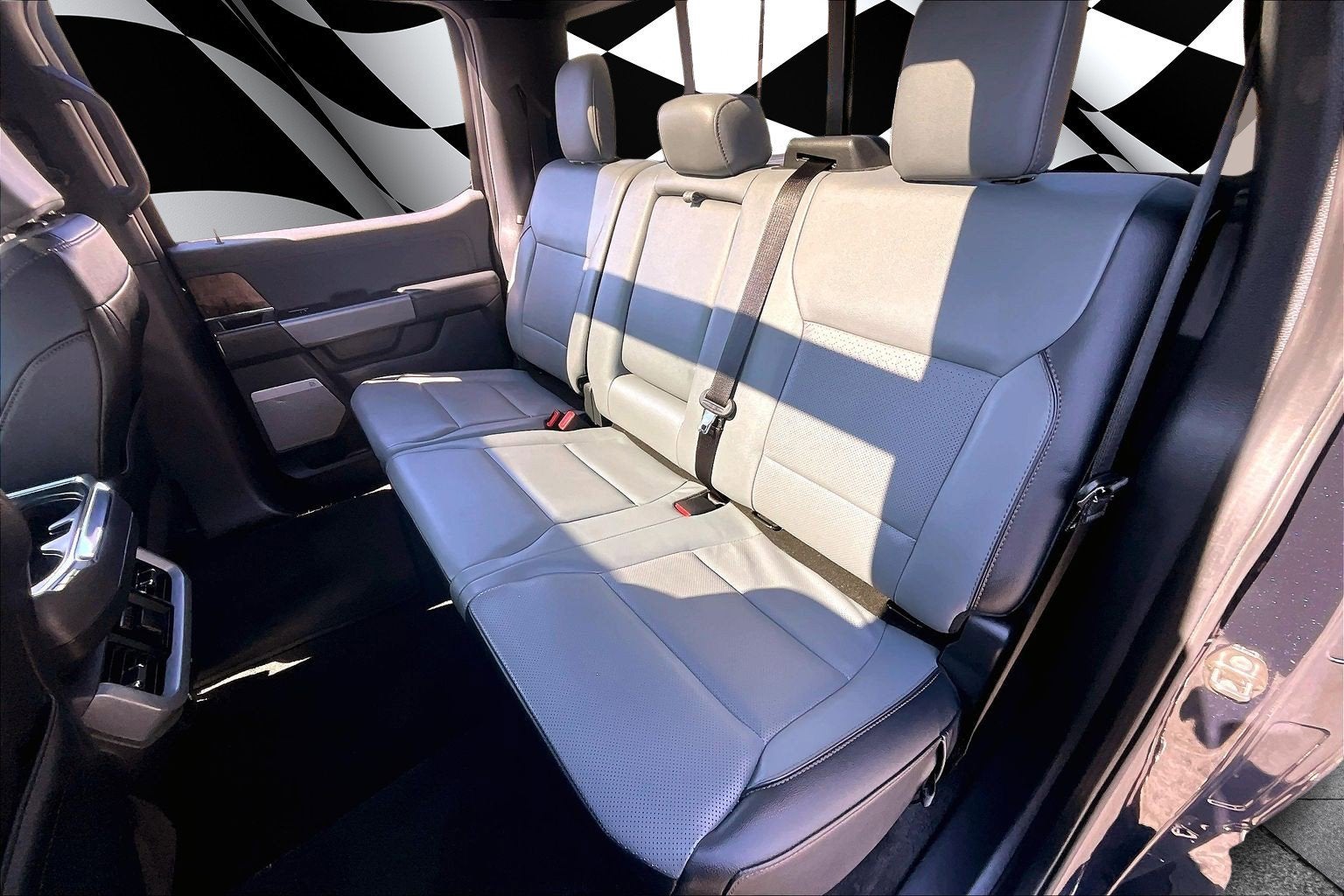 2023 Ford F-150 Lightning LARIAT LONG RANGE PANO ROOF