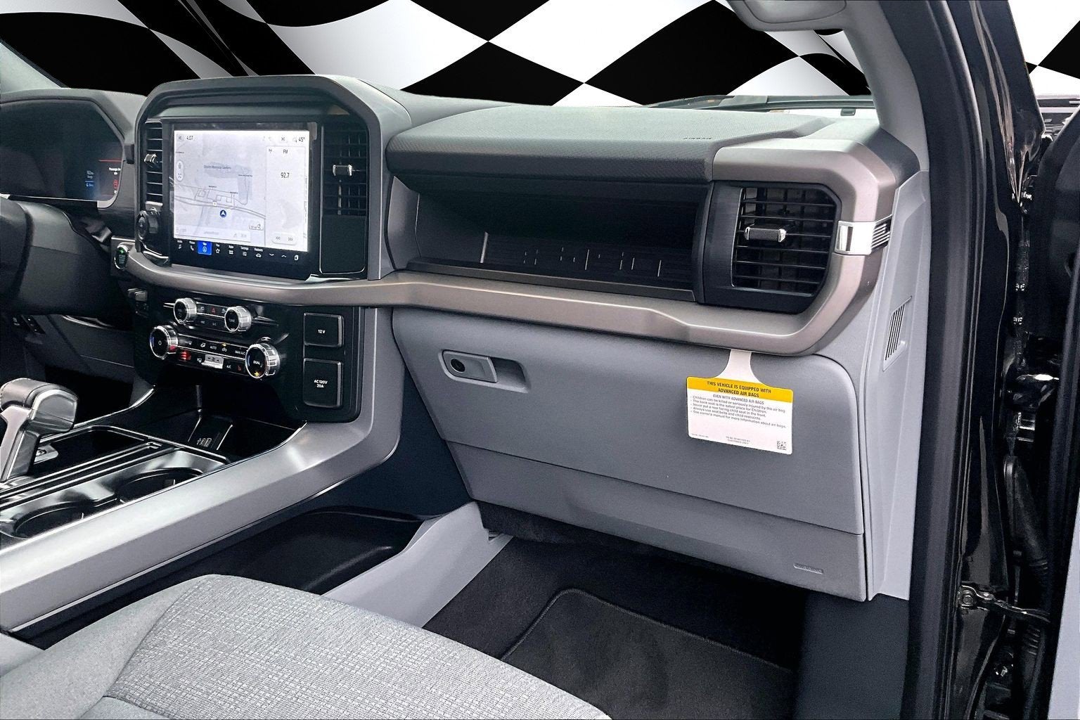 2025 Ford F-150 Lightning XLT PRO POWER