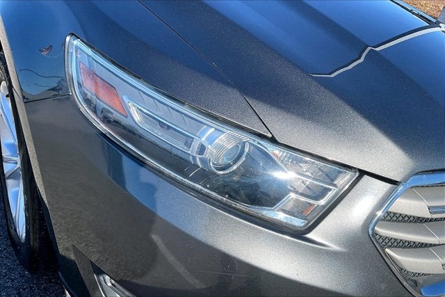 2016 Ford Taurus SEL