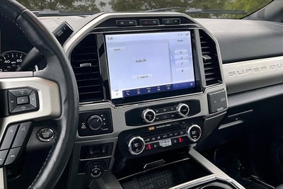 2022 Ford Super Duty F-350 SRW LARIAT