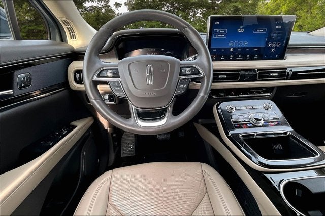 2023 Lincoln Nautilus Reserve