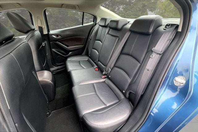 2017 Mazda Mazda3 4-Door Touring