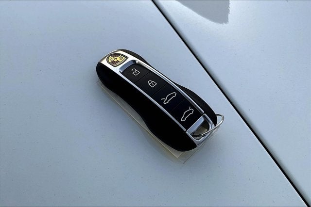 2022 Porsche Taycan Base