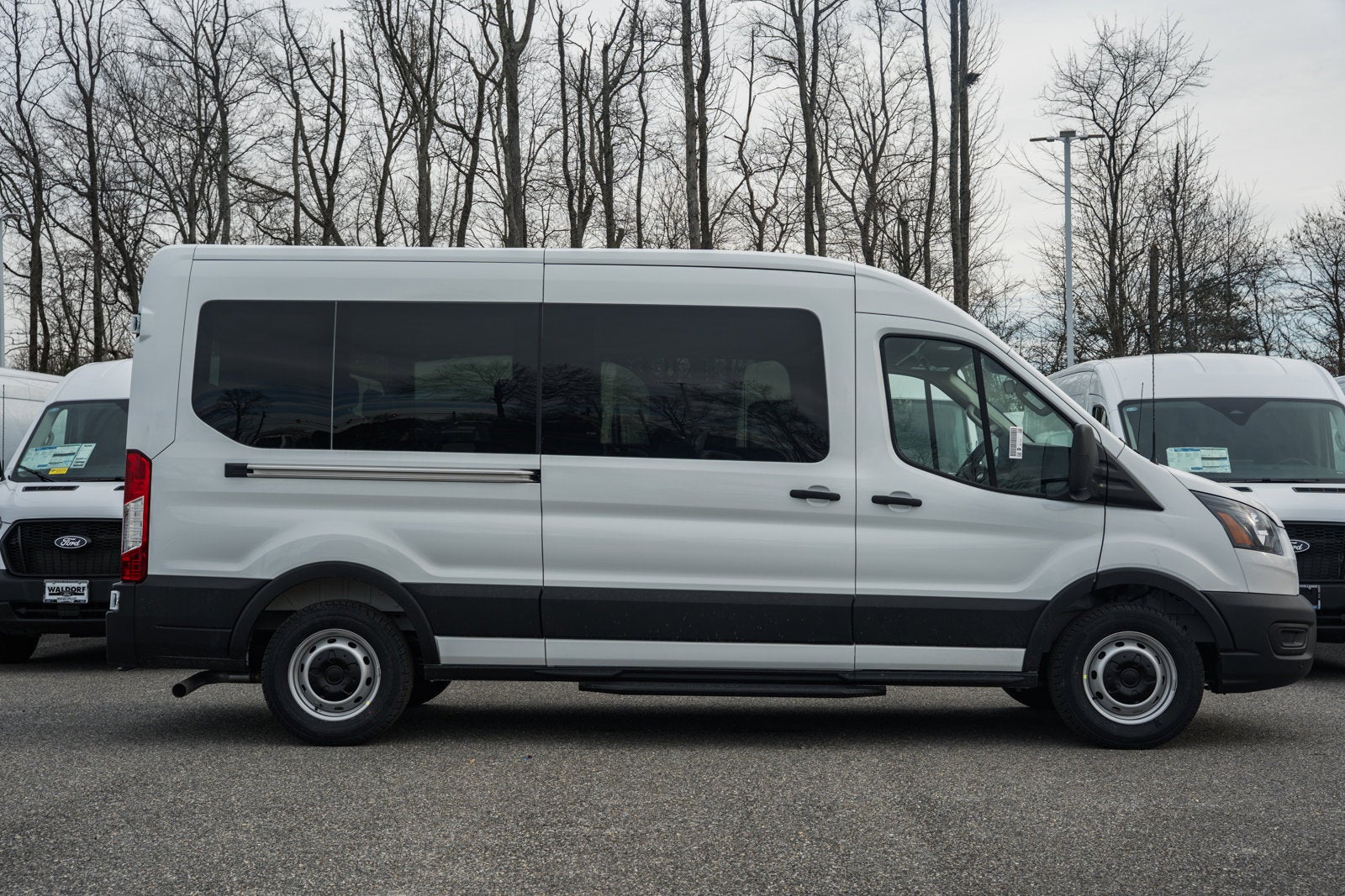 2026 Ford Transit Passenger Wagon XL