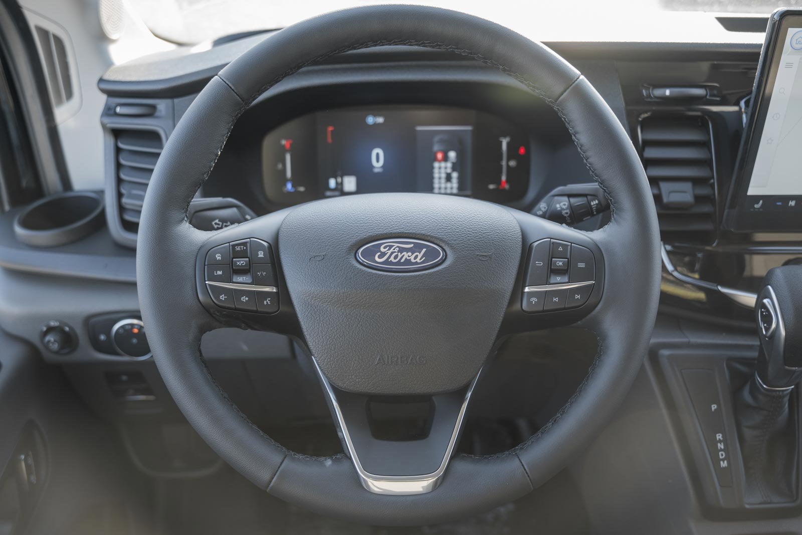 2026 Ford Transit Passenger Wagon XLT