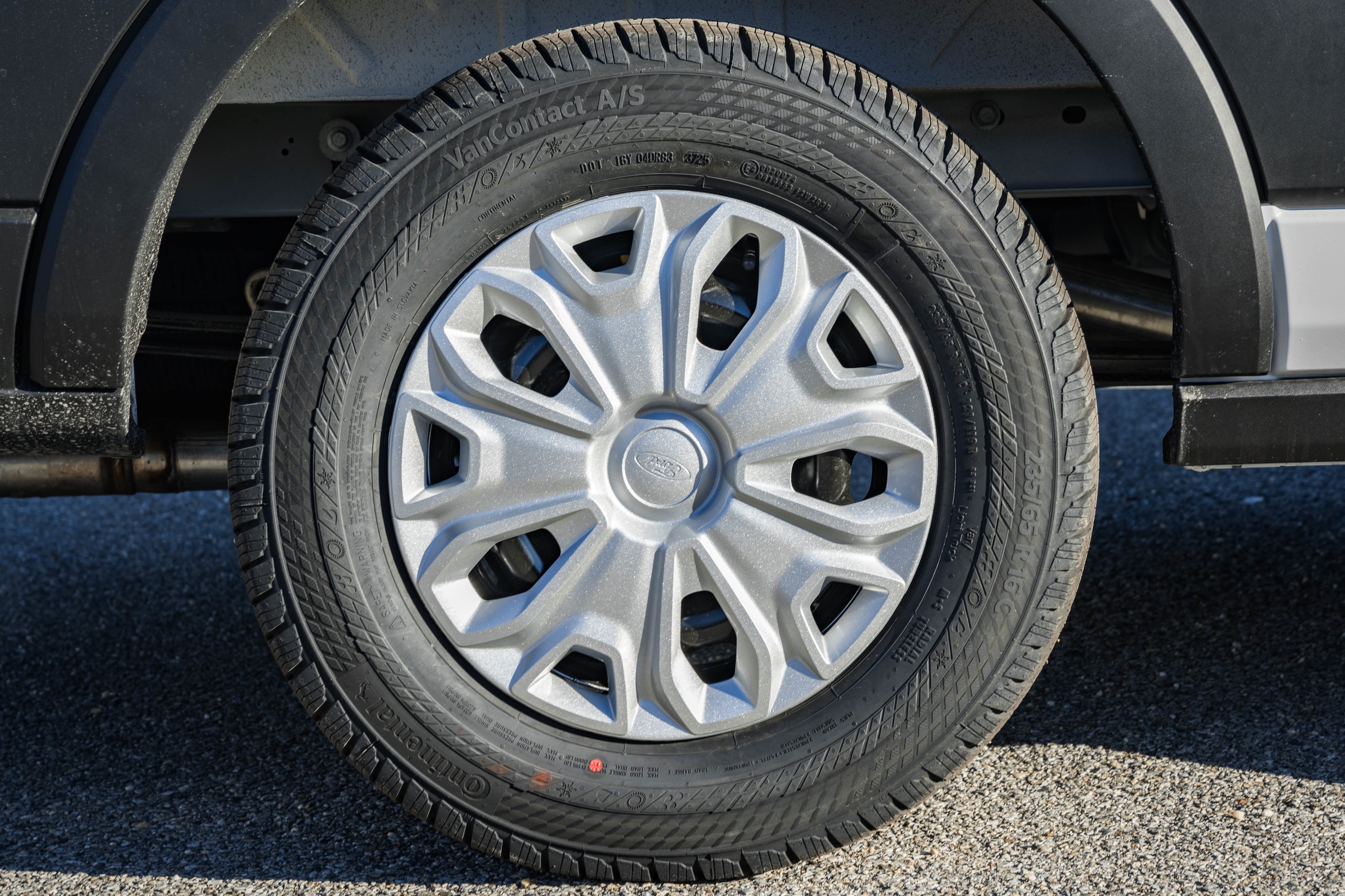 2026 Ford Transit Passenger Wagon XLT