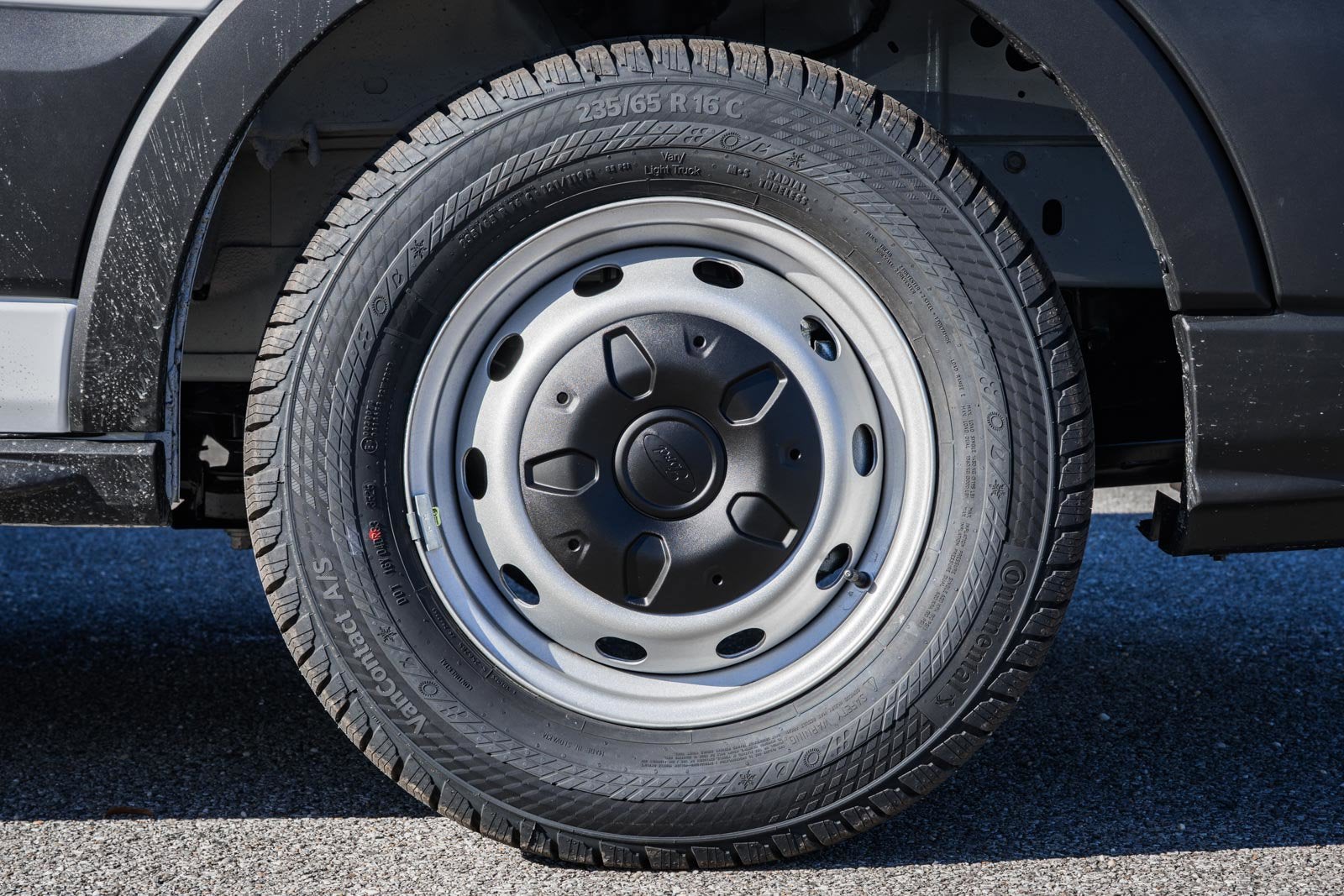 2026 Ford Transit Passenger Wagon XL