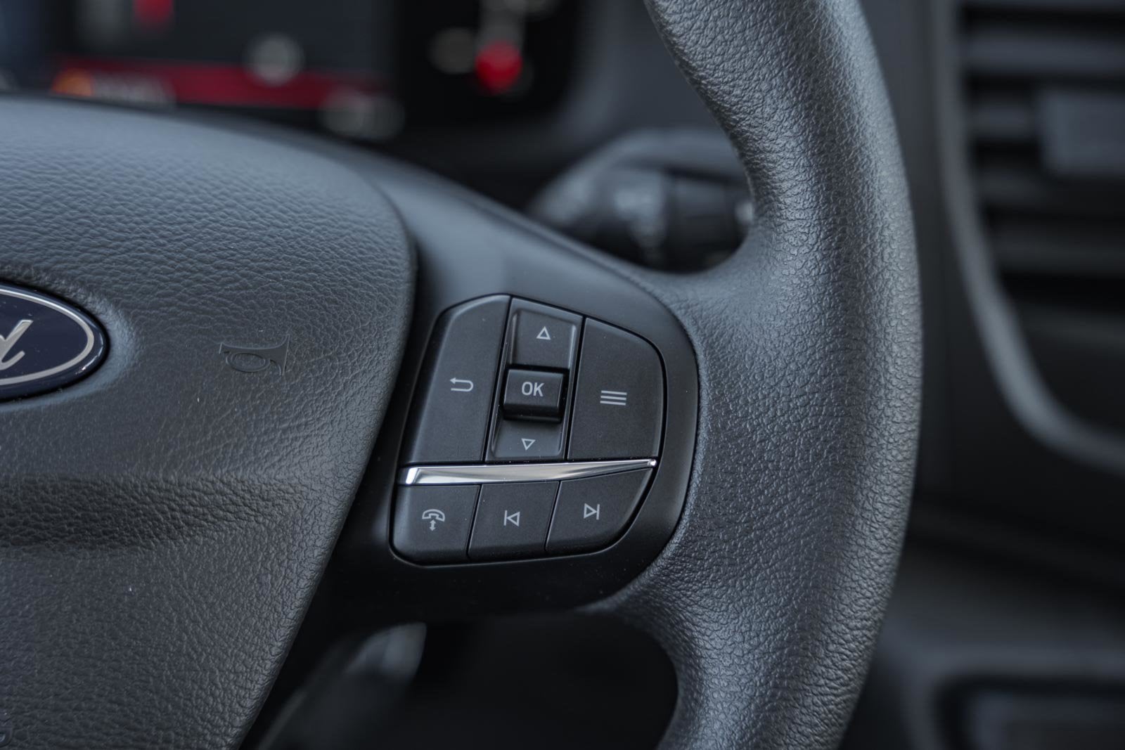 2026 Ford Transit Passenger Wagon XL