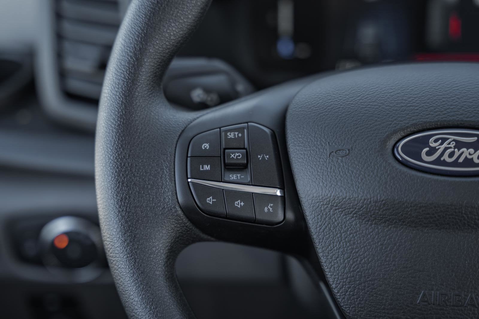 2026 Ford Transit Passenger Wagon XL