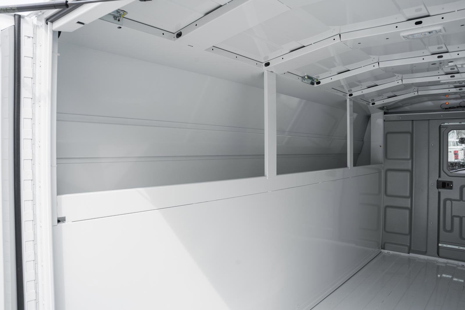 2026 Ford E-Series Cutaway E-350 SRW