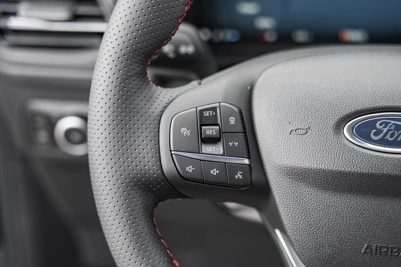 2024 Ford Escape ST-Line Elite