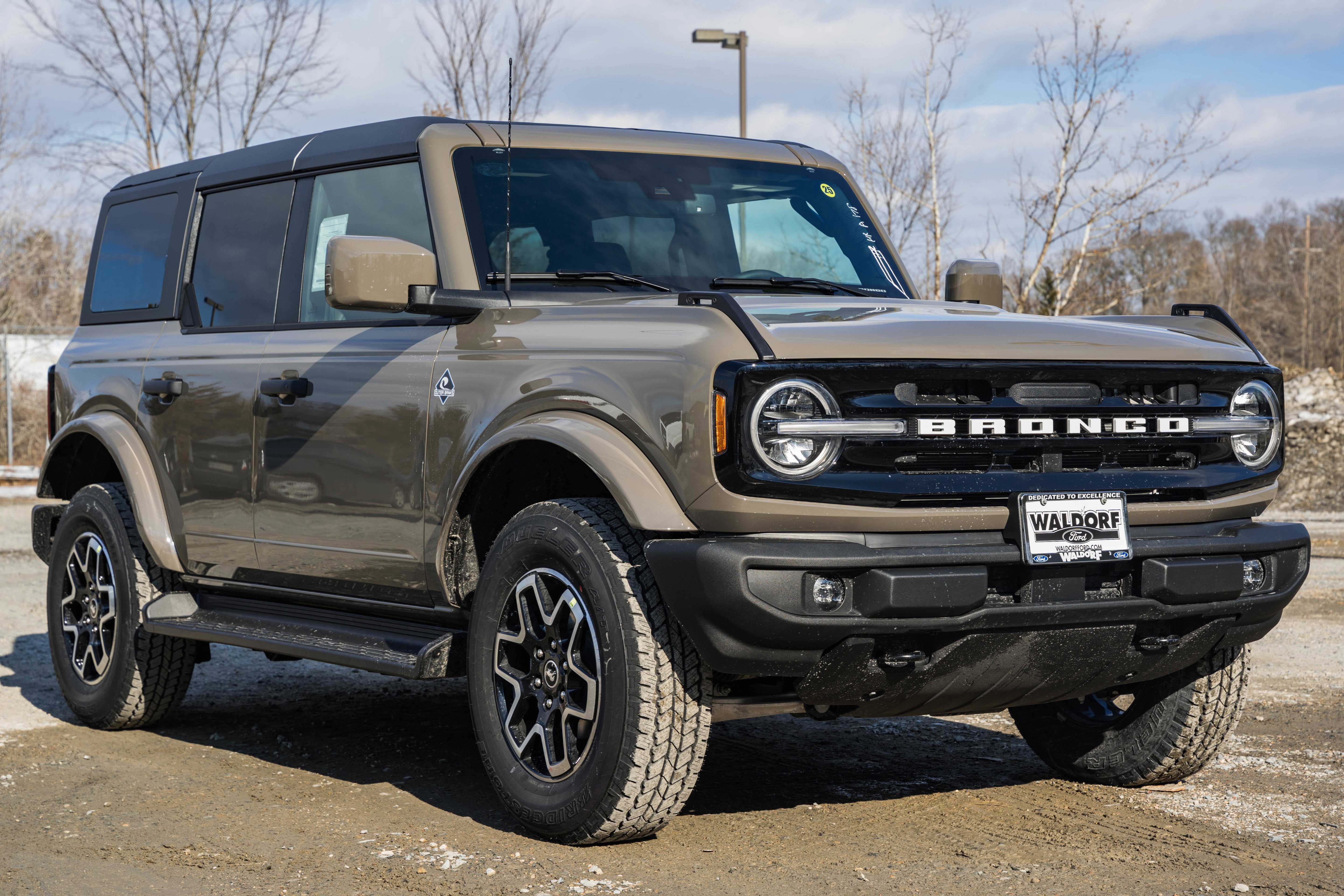 2026 Ford Bronco Outer Banks