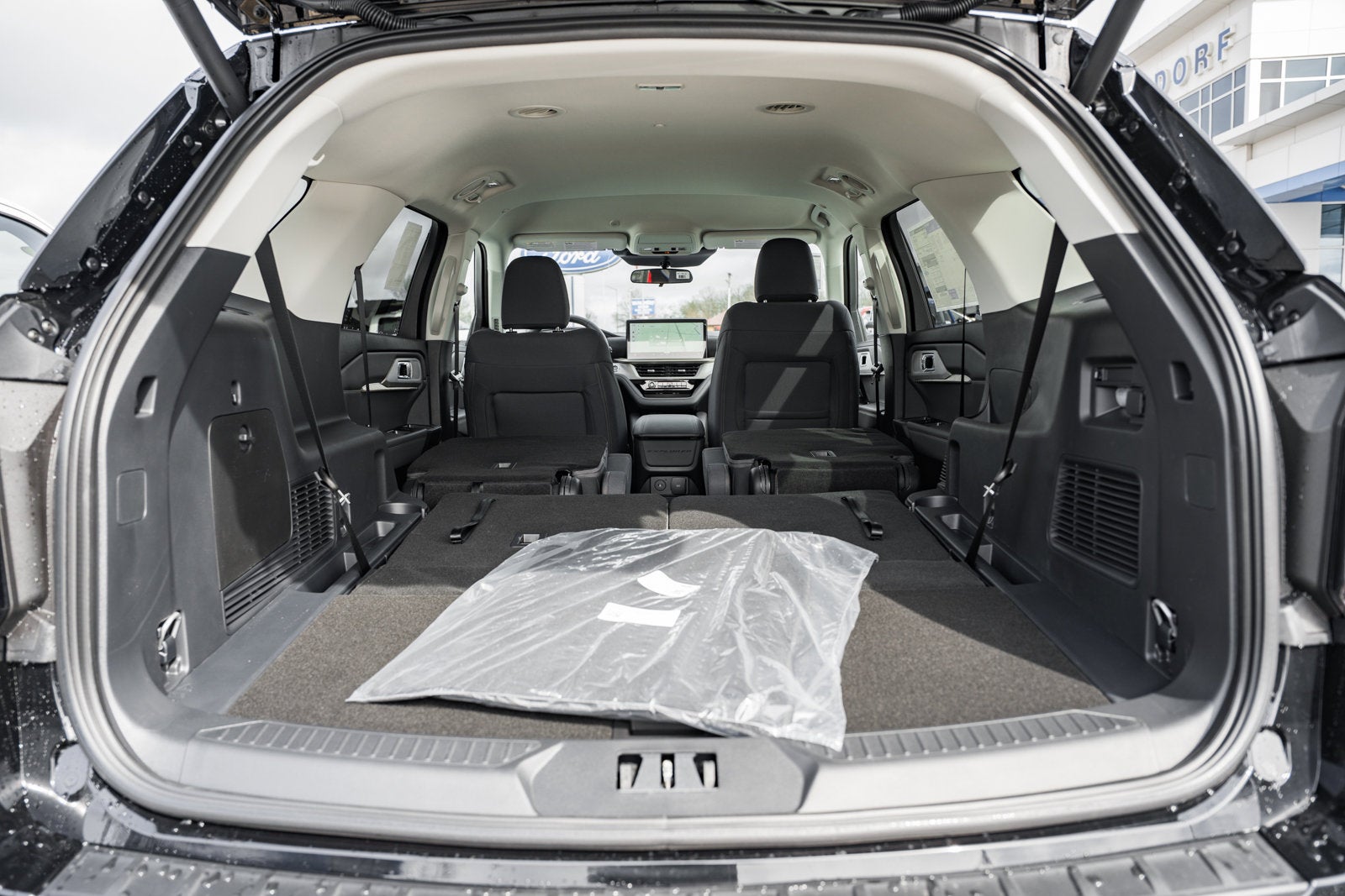 2026 Ford Explorer Active w/200A Pkg