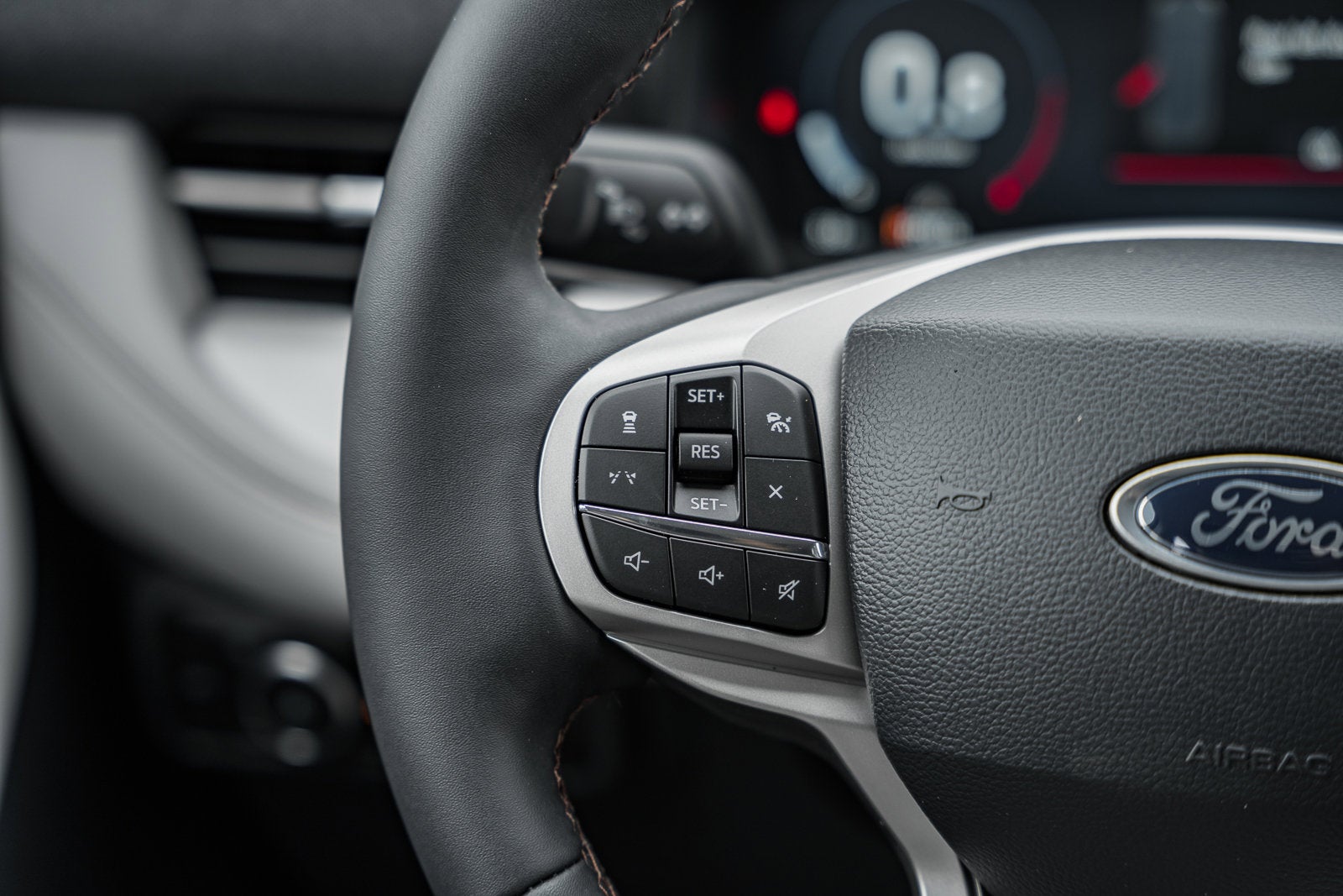 2026 Ford Explorer Active w/200A Pkg