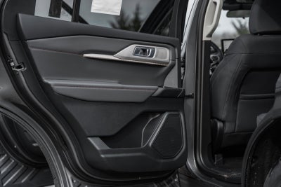 2026 Ford Explorer Active w/100A Pkg