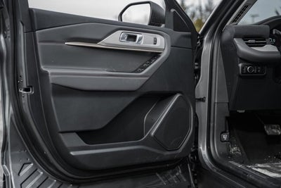 2026 Ford Explorer Active w/100A Pkg