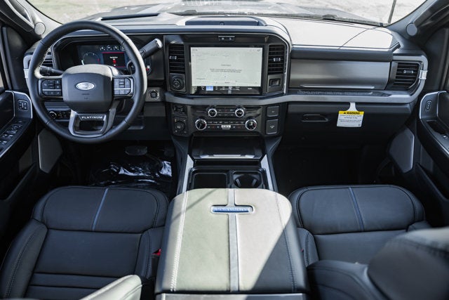 2026 Ford Super Duty F-350 SRW Platinum