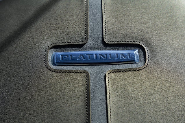 2026 Ford Super Duty F-350 SRW Platinum