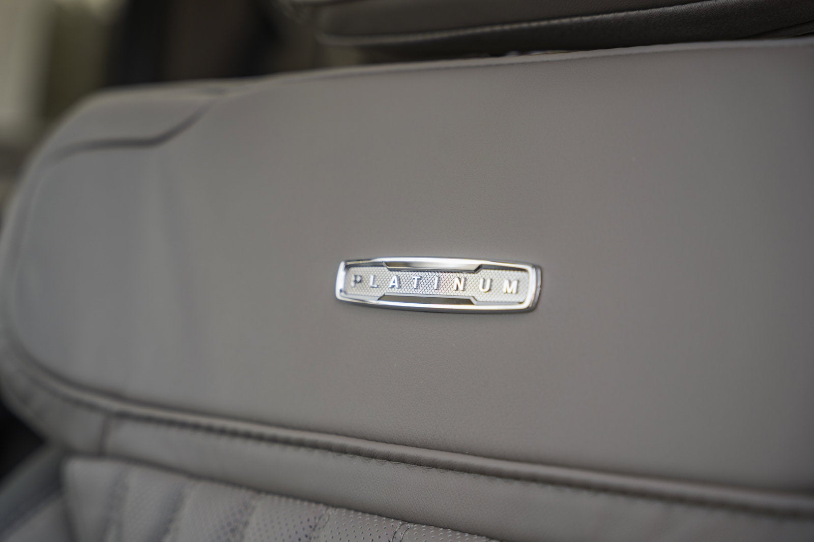 2026 Ford Super Duty F-350 SRW Platinum