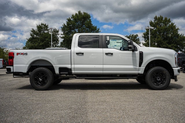 2026 Ford Super Duty F-350 SRW XL