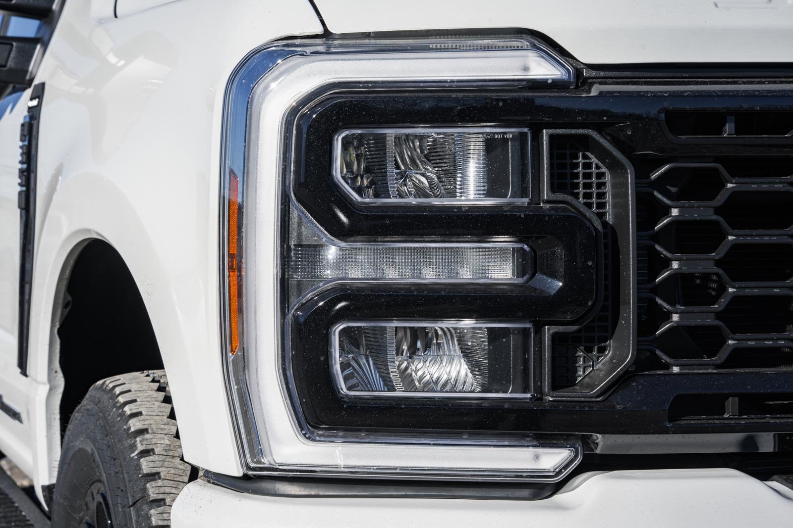 2026 Ford Super Duty F-350 SRW LARIAT