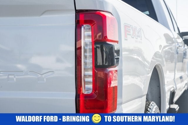 2025 Ford Super Duty F-350 SRW LARIAT