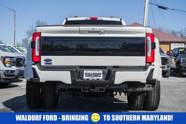 2025 Ford Super Duty F-350 DRW Platinum