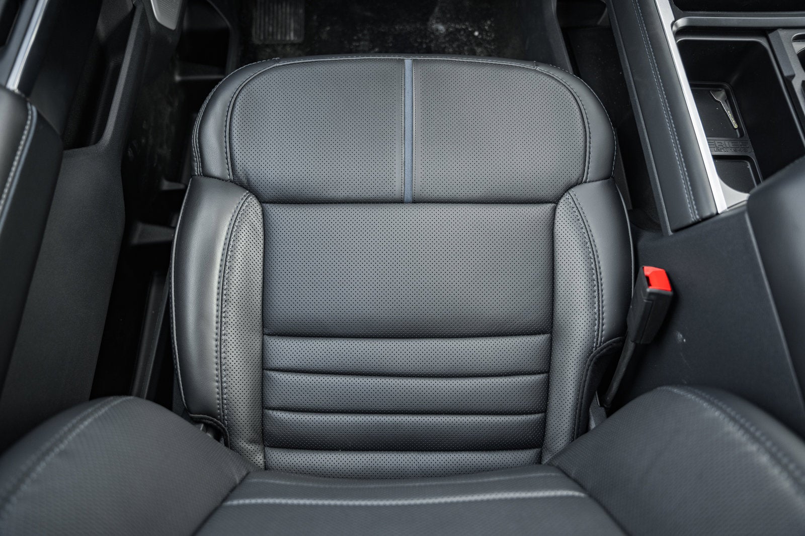 2026 Ford Super Duty F-450 DRW Platinum DRW