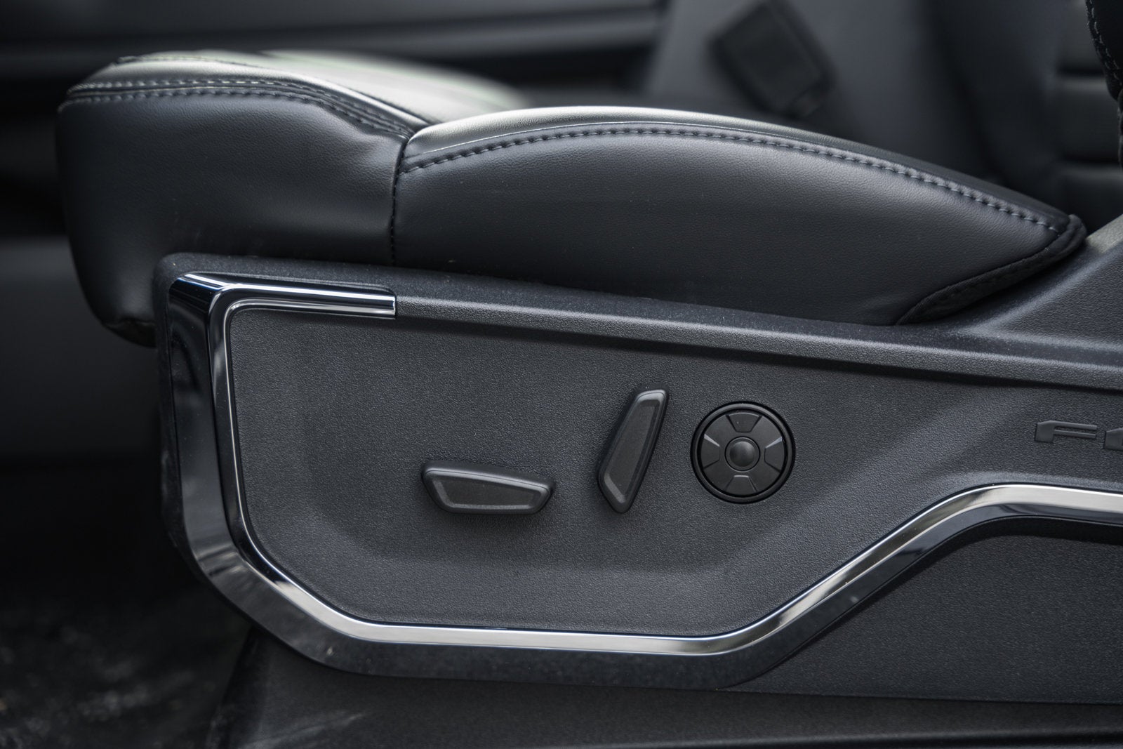 2026 Ford Super Duty F-450 DRW Platinum DRW