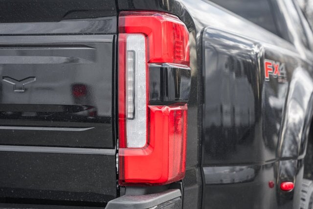 2026 Ford Super Duty F-450 DRW Platinum DRW