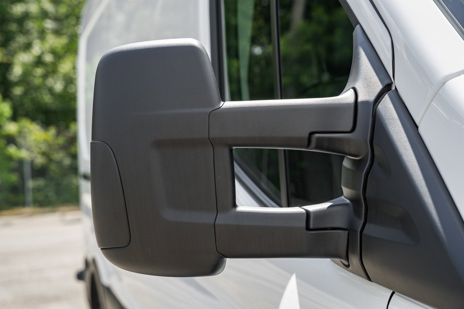 2025 Ford Transit Cargo Van T-350 148" Med Rf 9500 GVWR RWD