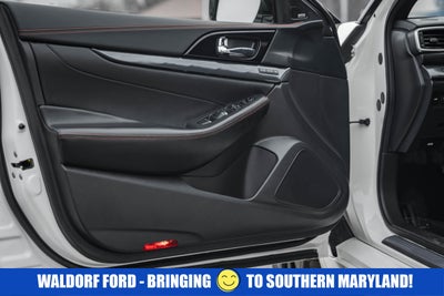 2023 Nissan Maxima SR