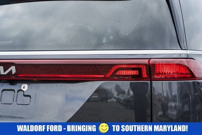 2023 Kia Carnival LX