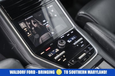 2017 Porsche Panamera Turbo