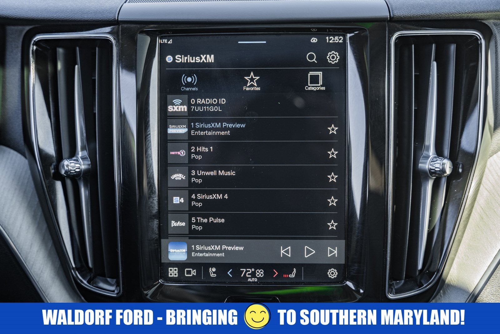 2025 Volvo XC60 Plus