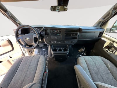 2025 Chevrolet Express Passenger 1LT