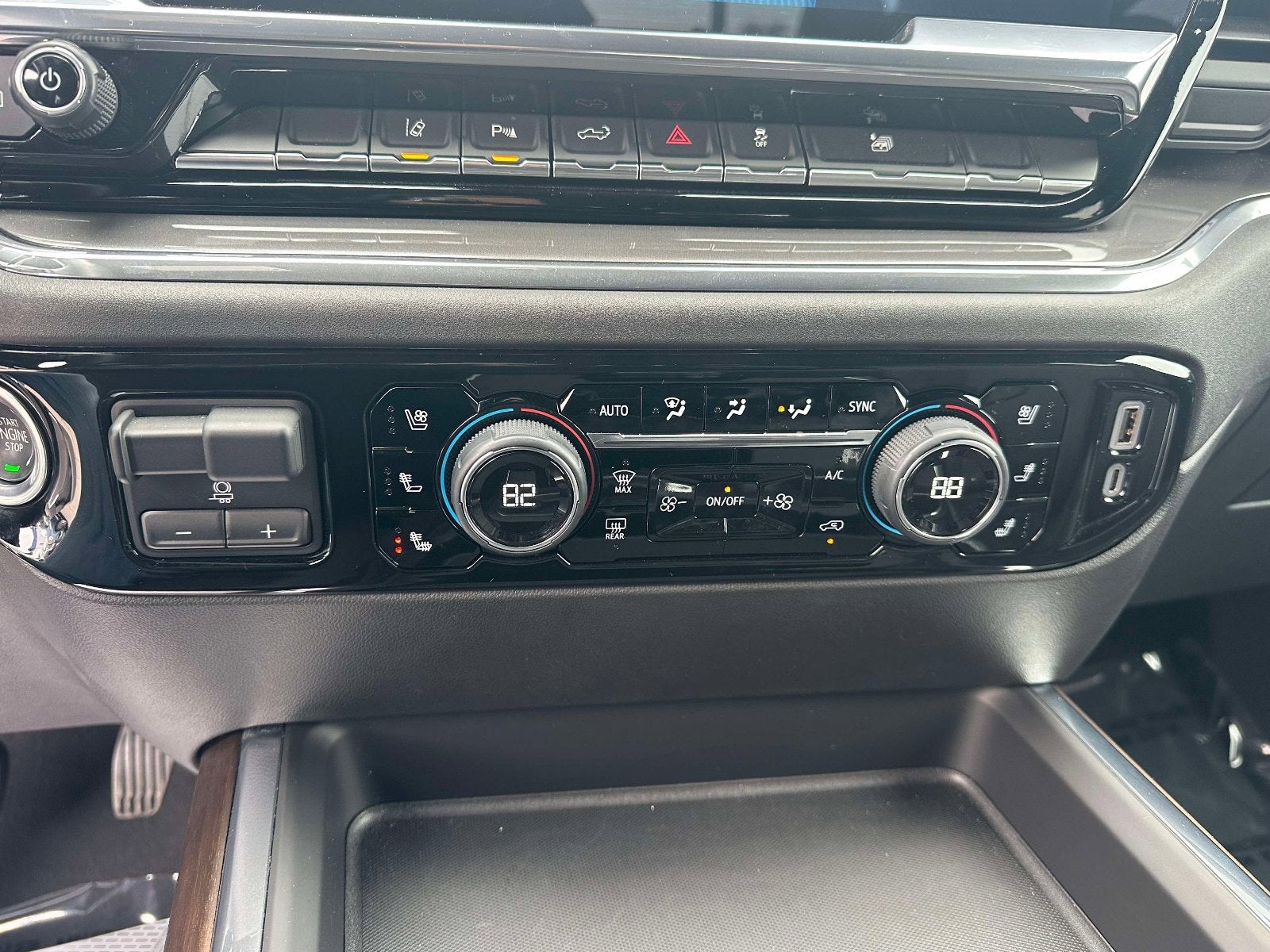 2024 Chevrolet Silverado 3500 HD High Country DRW