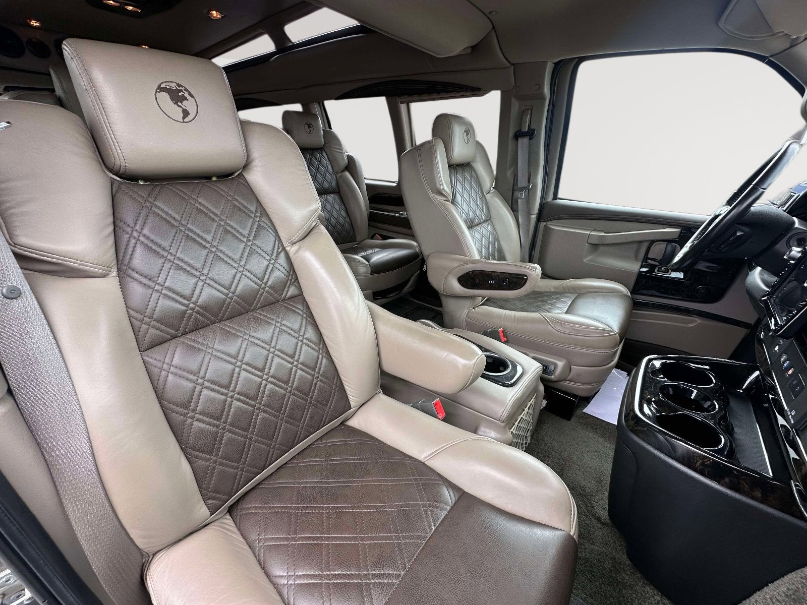 2022 Chevrolet Express Cargo 2500 WT