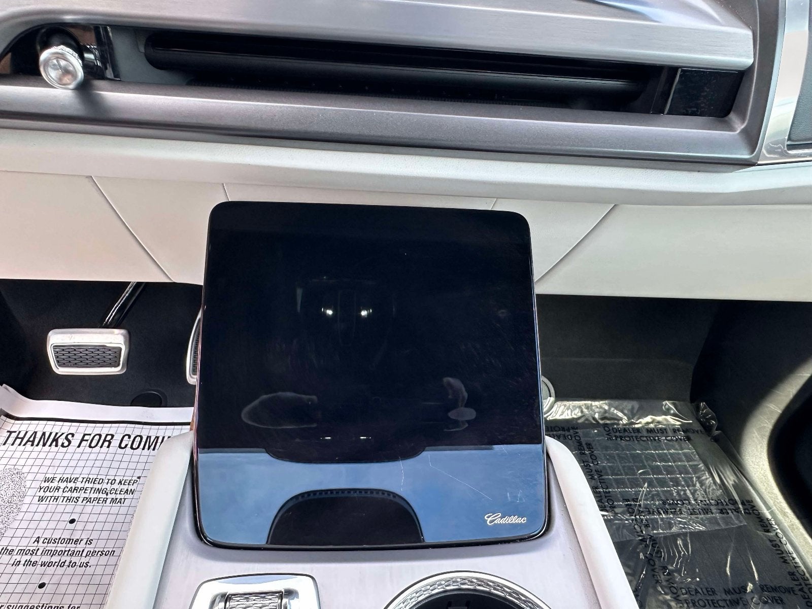 2026 Cadillac VISTIQ Sport