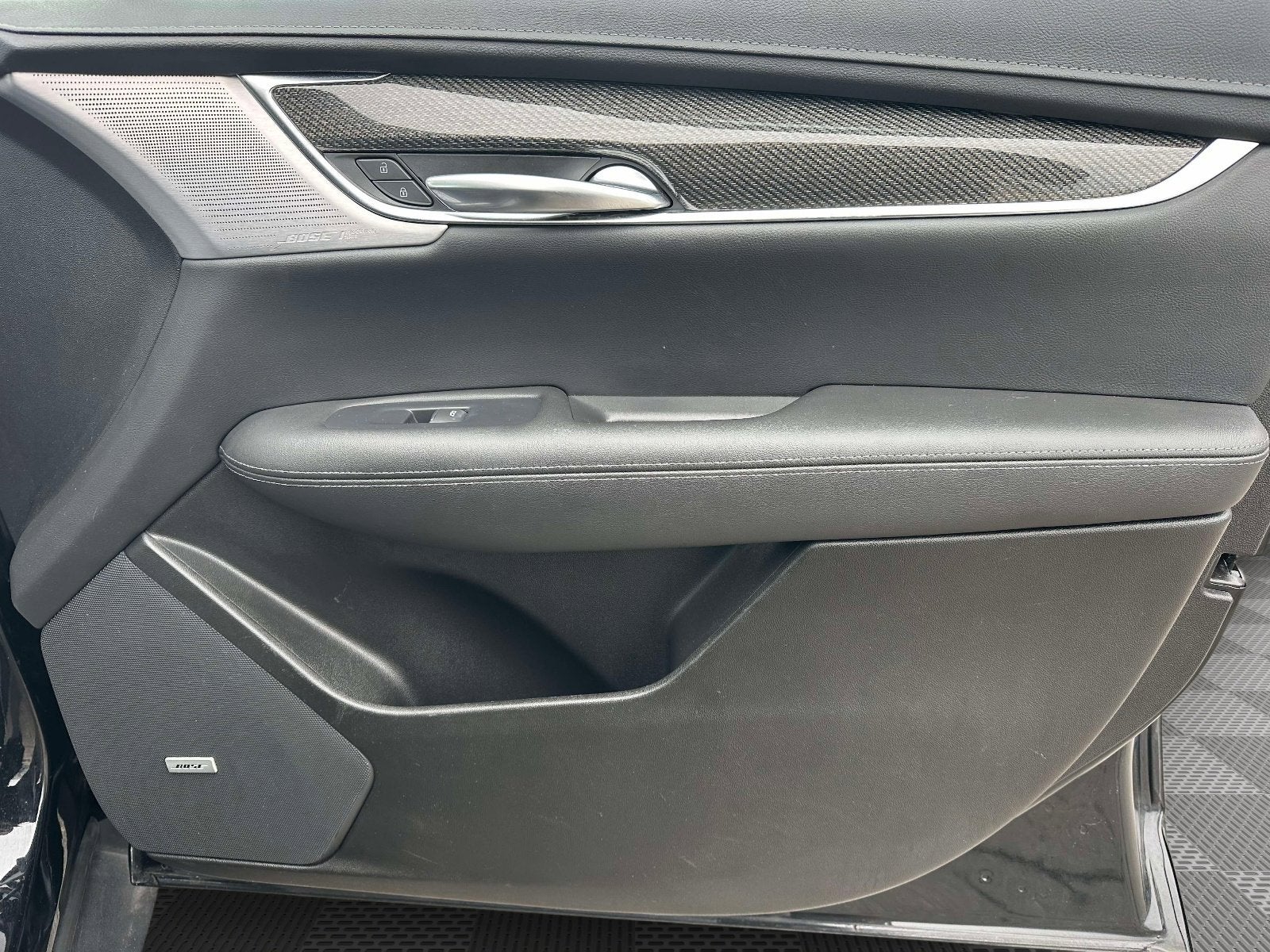 2022 Cadillac XT5 Sport