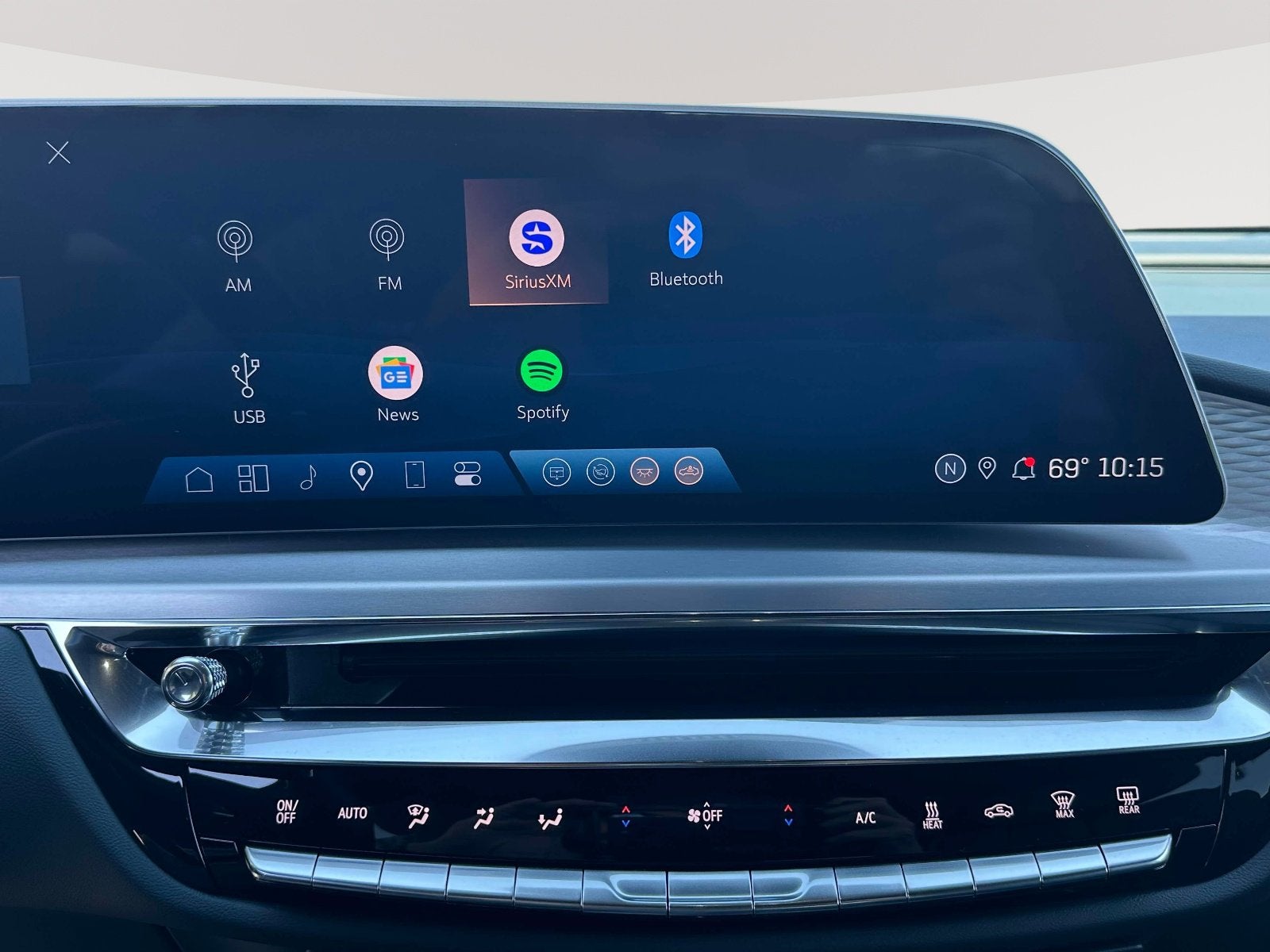 2024 Cadillac LYRIQ Sport 3