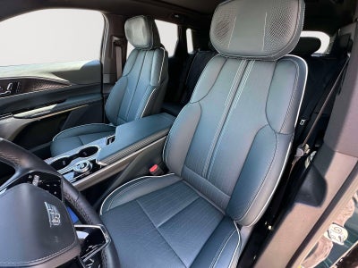 2024 Cadillac LYRIQ Sport 3