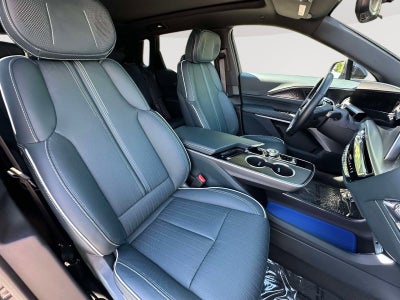 2024 Cadillac LYRIQ Sport 3