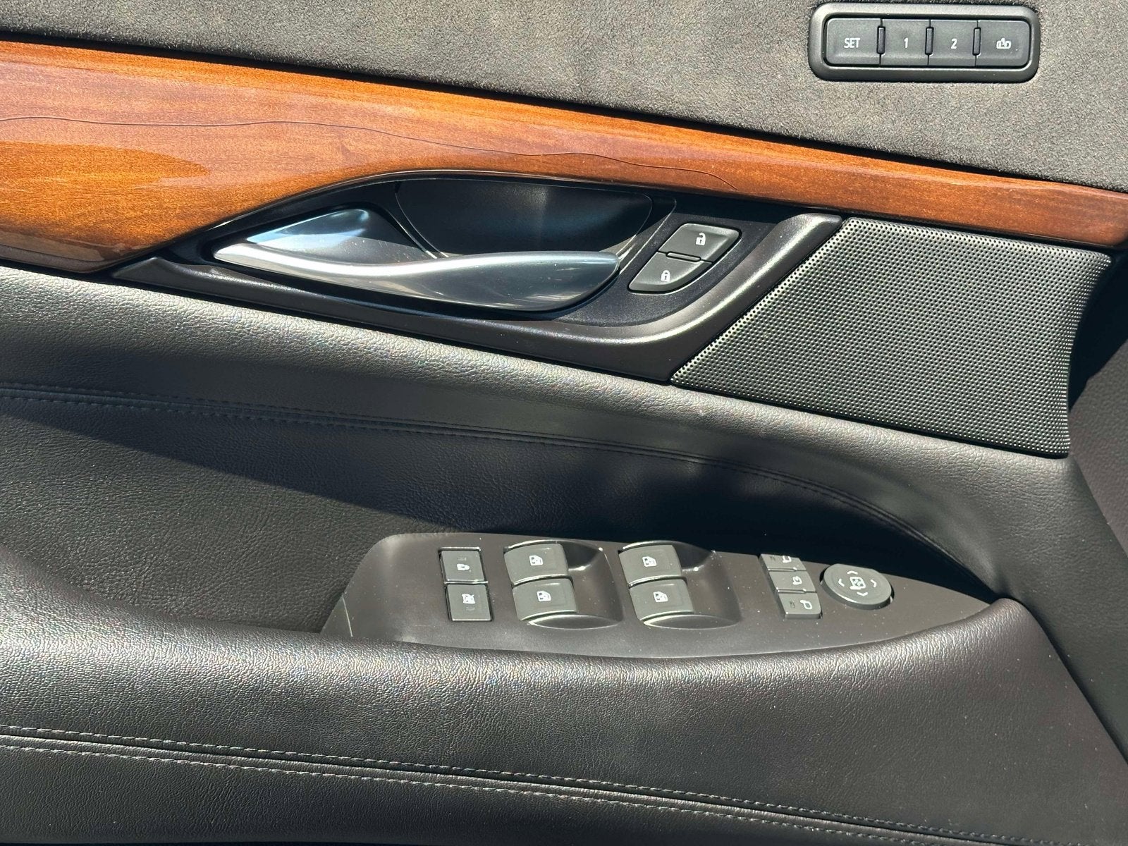 2020 Cadillac Escalade ESV Premium Luxury