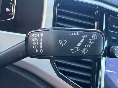 2022 Volkswagen Atlas Cross Sport 2.0T SE w/Technology