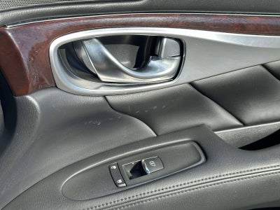 2017 INFINITI Q70 3.7