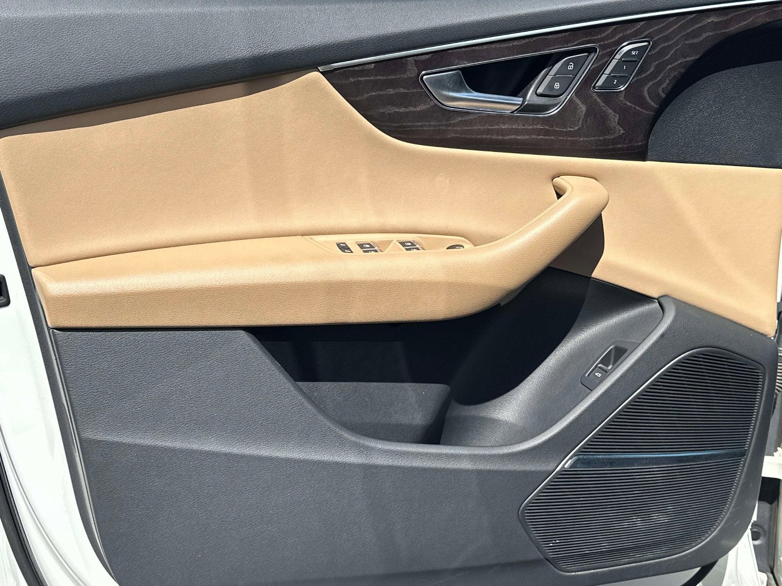 2019 Audi Q8 Premium Plus