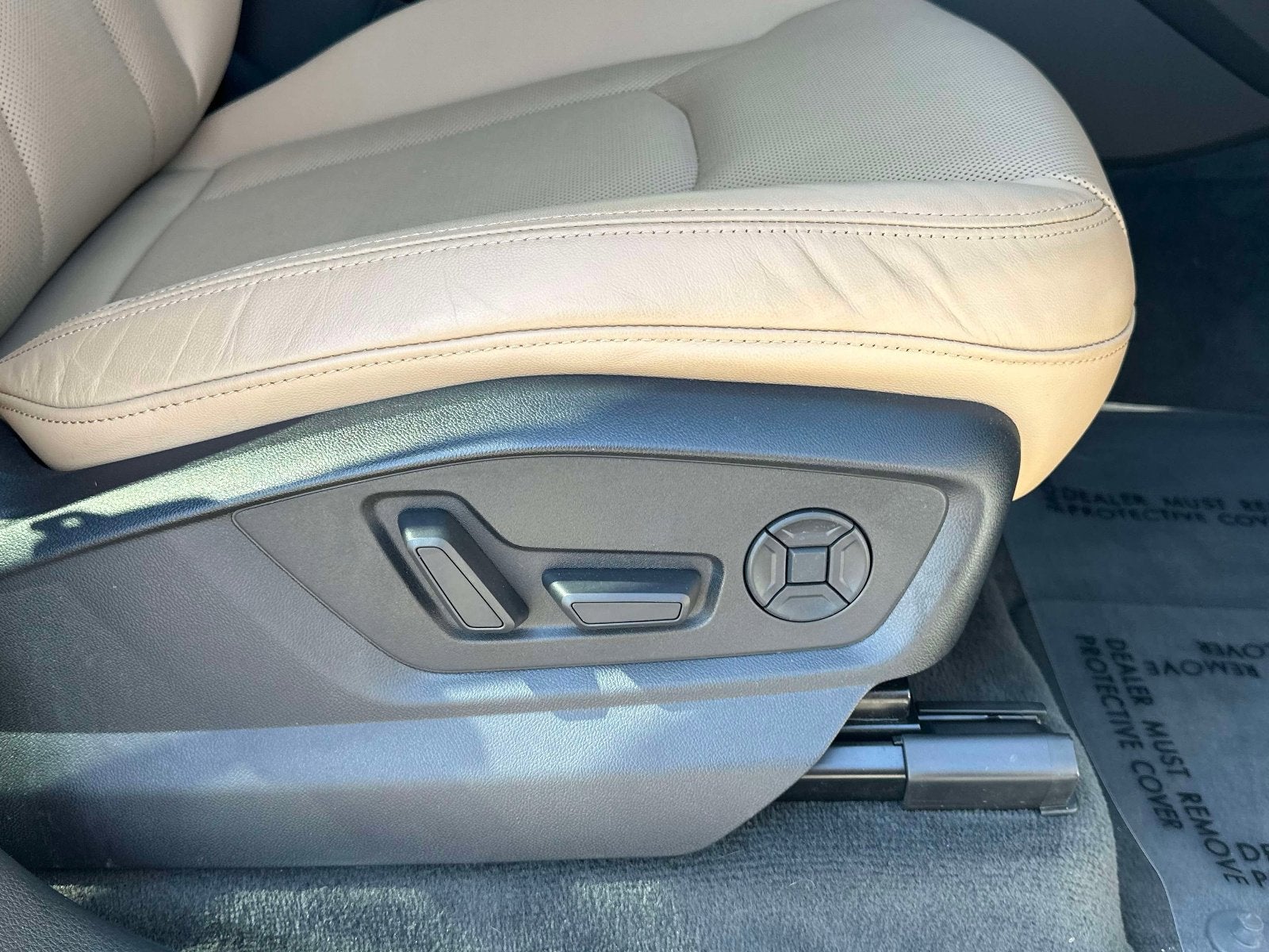 2019 Audi Q8 Premium Plus