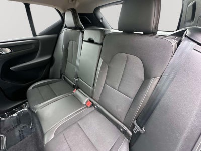 2020 Volvo XC40 Momentum