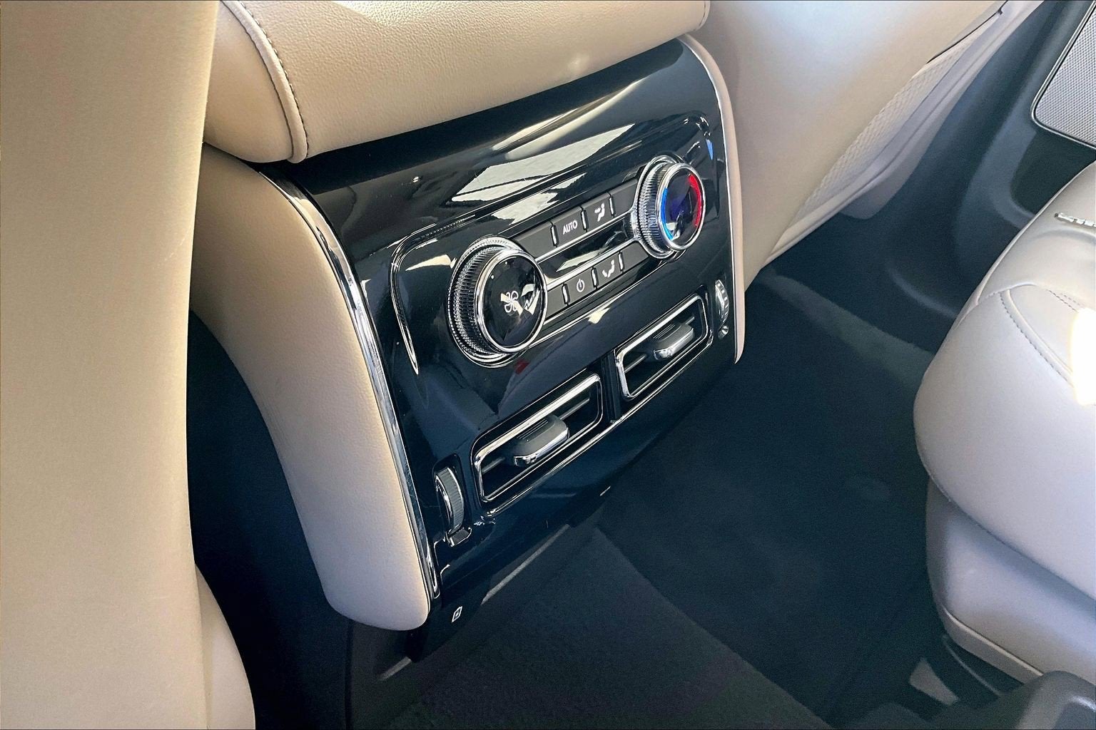 2022 Lincoln Aviator Standard